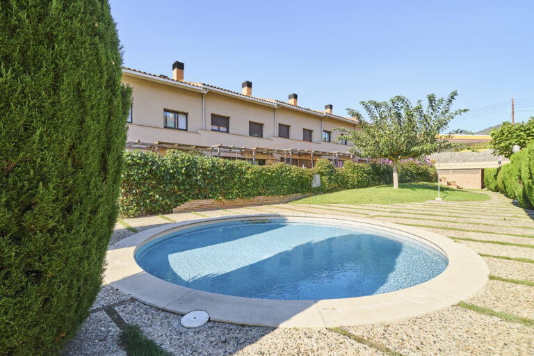 Terraced house in Cabrils