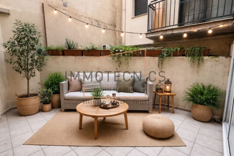 Planta baja con patio en Caldetes - Immotècnics