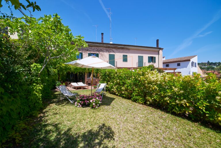 Casa en el casco antiguo de Sant Vicenç de Montalt - Immotècnics