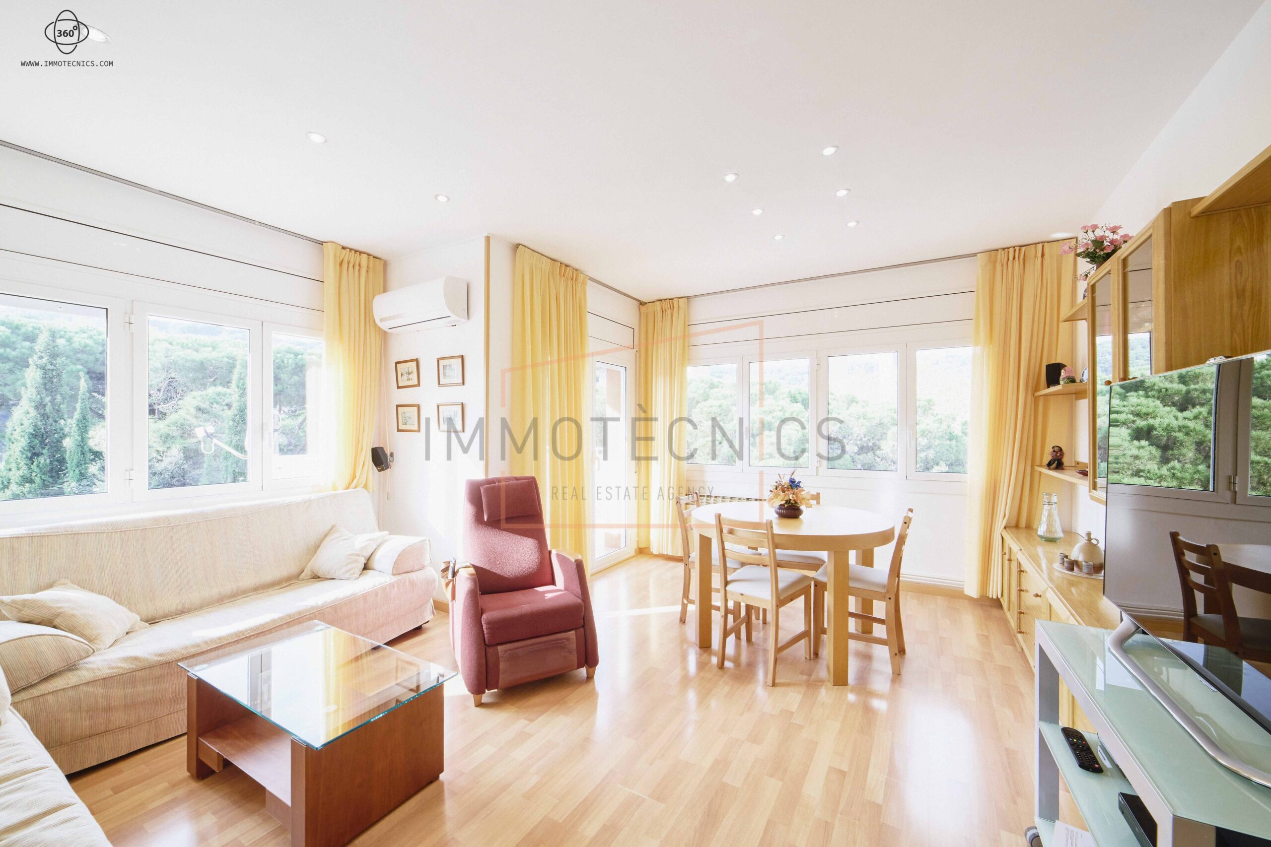 Piso con zona comunitaria en Caldes d’Estrac - Immotècnics