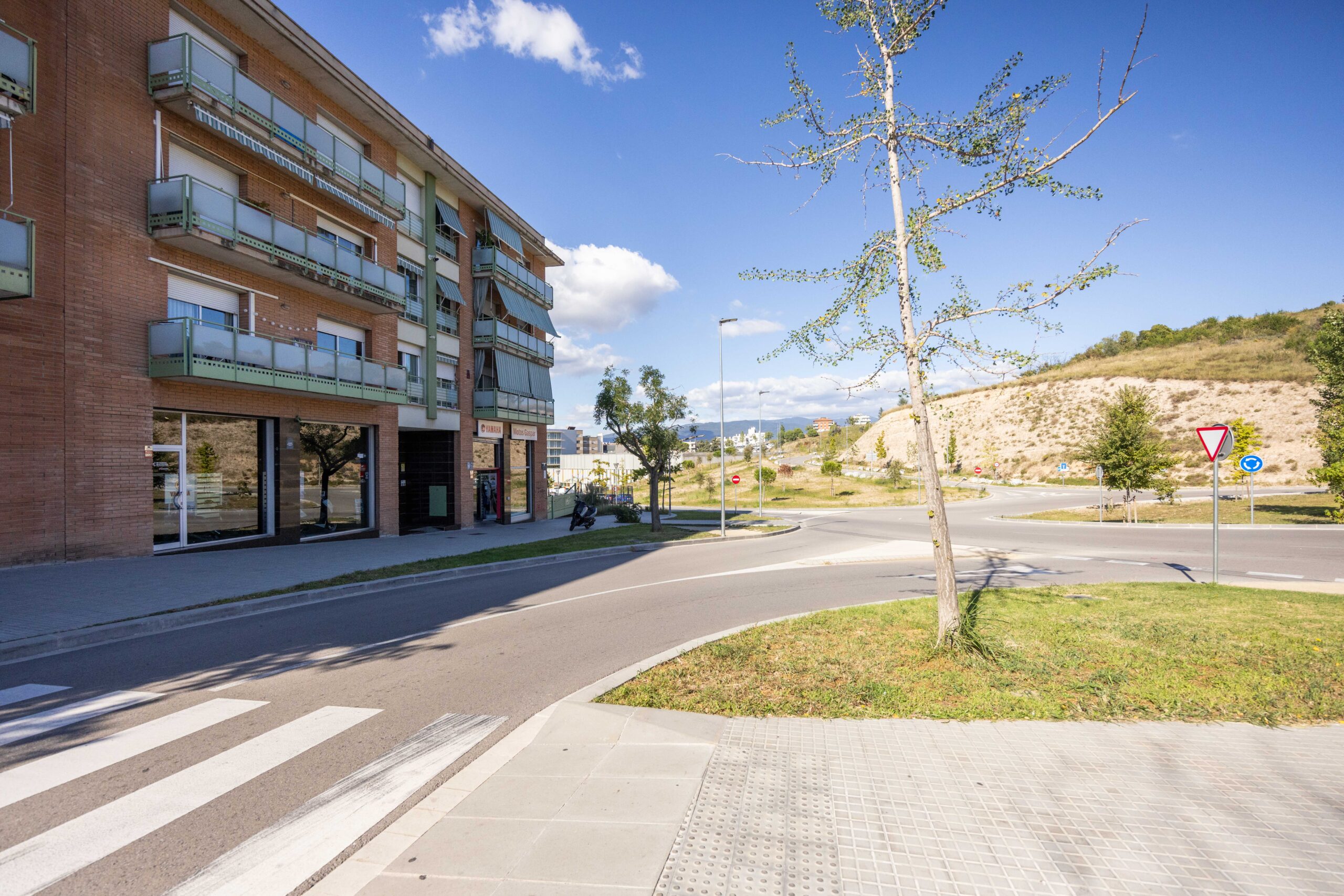 Bright apartment with balcony and parking in Granollers - Immotècnics