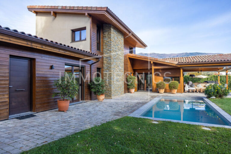 Designer home with views of the Montseny