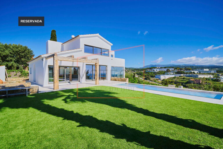 Villa with sea views in Arenys de Mar