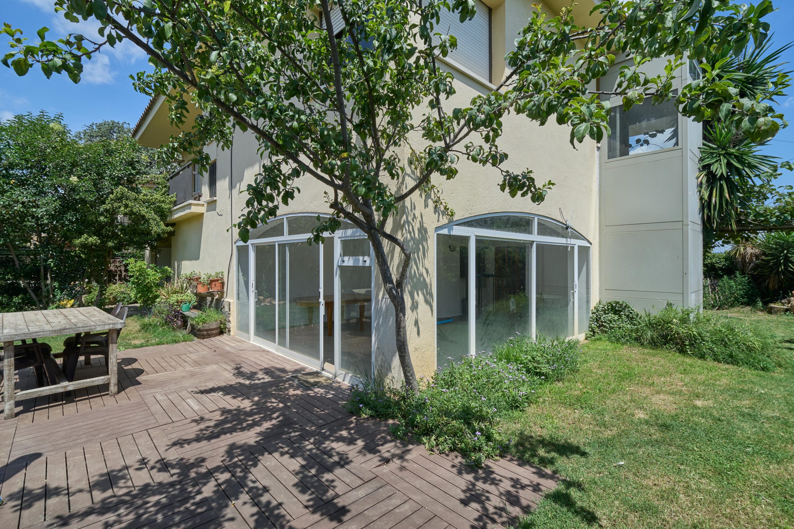 Casa con jardín y piscina en Canovelles - Immotècnics