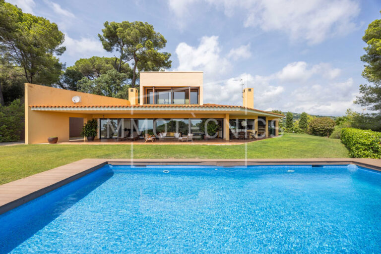Spectacular villa with sea views in Sant Andreu de Llavaneres